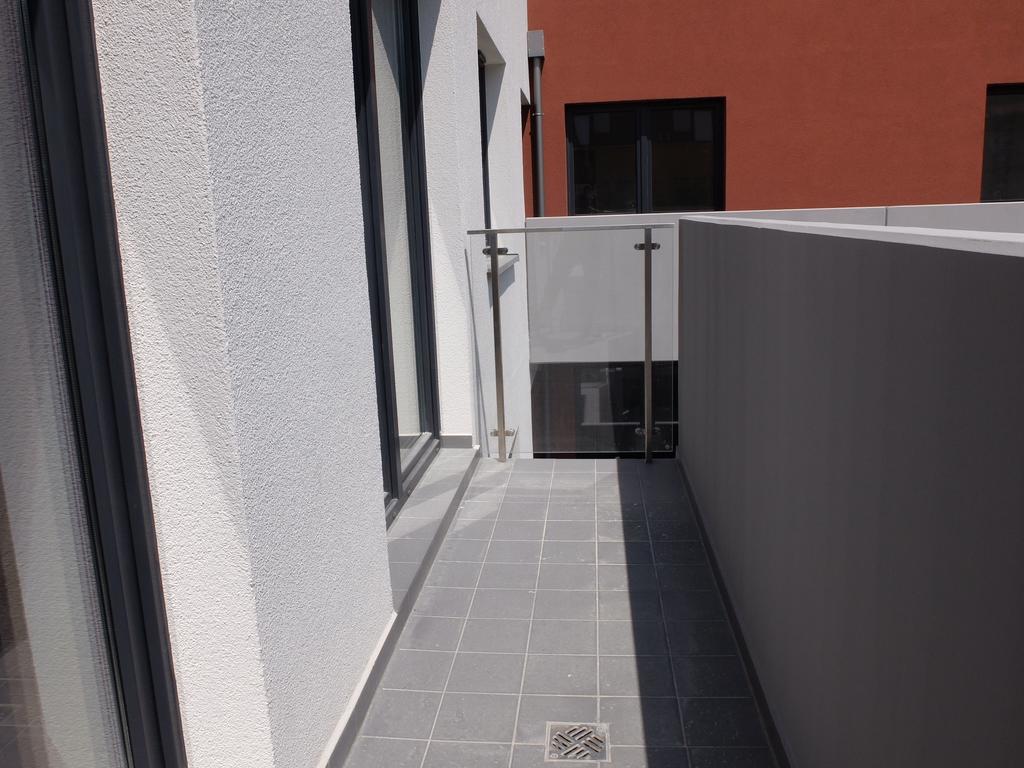 Pixel White Apart Wroclaw Exterior photo